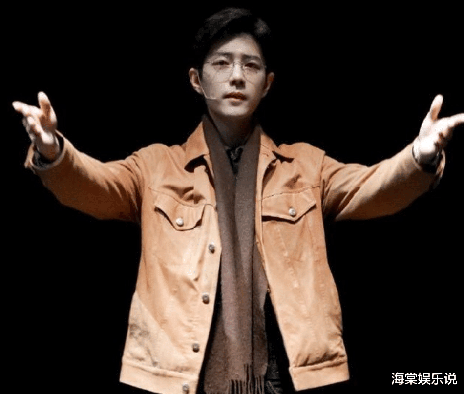 肖战|肖战的话剧在北京圆满结束！杨紫捧场被偶遇，为肖战送花篮超可爱