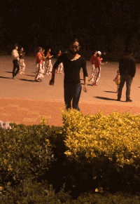 萌萌萌说|约了上门按摩的妹子，包里居然带了这些工具，男生看完都脸红了！