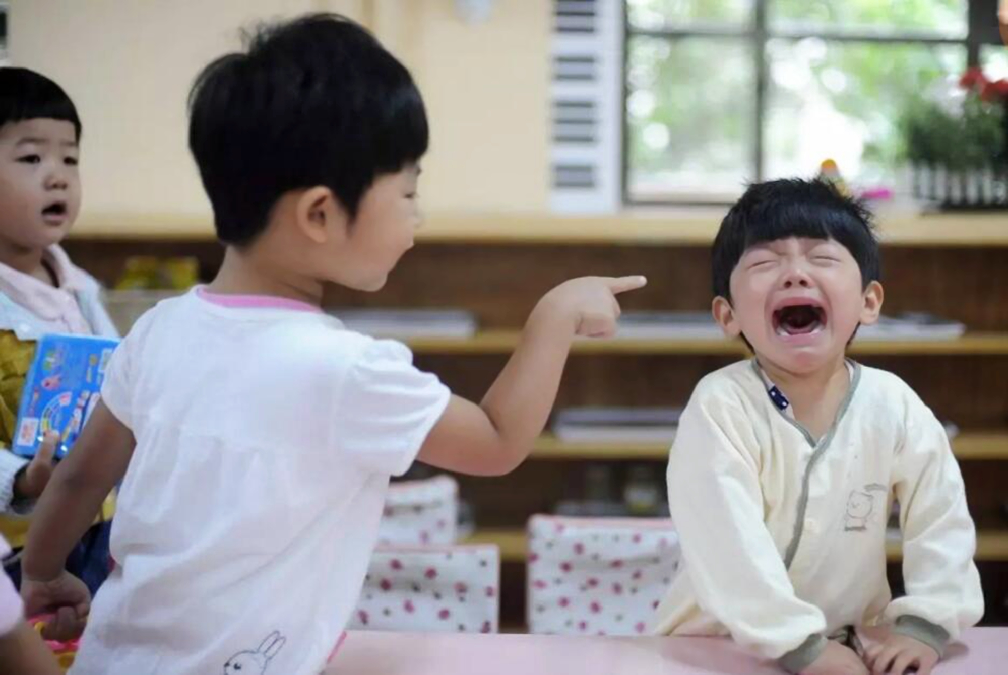 母婴参考|女人过了这个年龄，就算能生孩子，也最好不要生了，娃很容易自卑