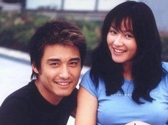 胡兵|50岁的胡兵，和兄弟走上分岔路，错过2个女人，现在还孤身一人