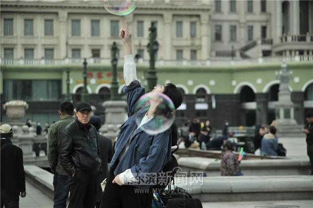 哈尔滨新闻网 周日气温升天气晴，珍惜这一天｜下周又降温#超多美图的天气预报