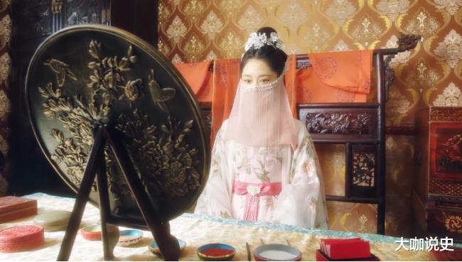 洗面奶 古代没有洗面奶也没有护肤品,人们如何去除头油和脸上的油脂?