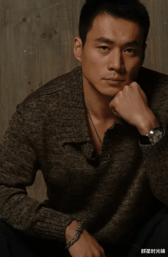 主持人|丁海峰：52岁再演武松被嘲，98版武松依旧巅峰，与妻子携手30年