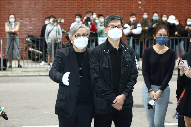 吴孟达|吴孟达葬礼子女未到齐的原因曝光，有的在国外，有的还在隔离中