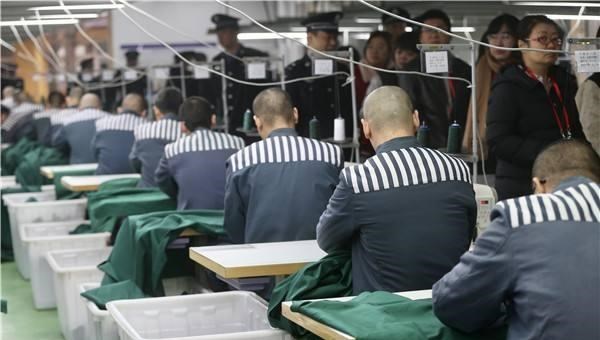 警察|年薪20万的“铁饭碗”招聘也遇冷？就业缺口还是很大，怎么回事？