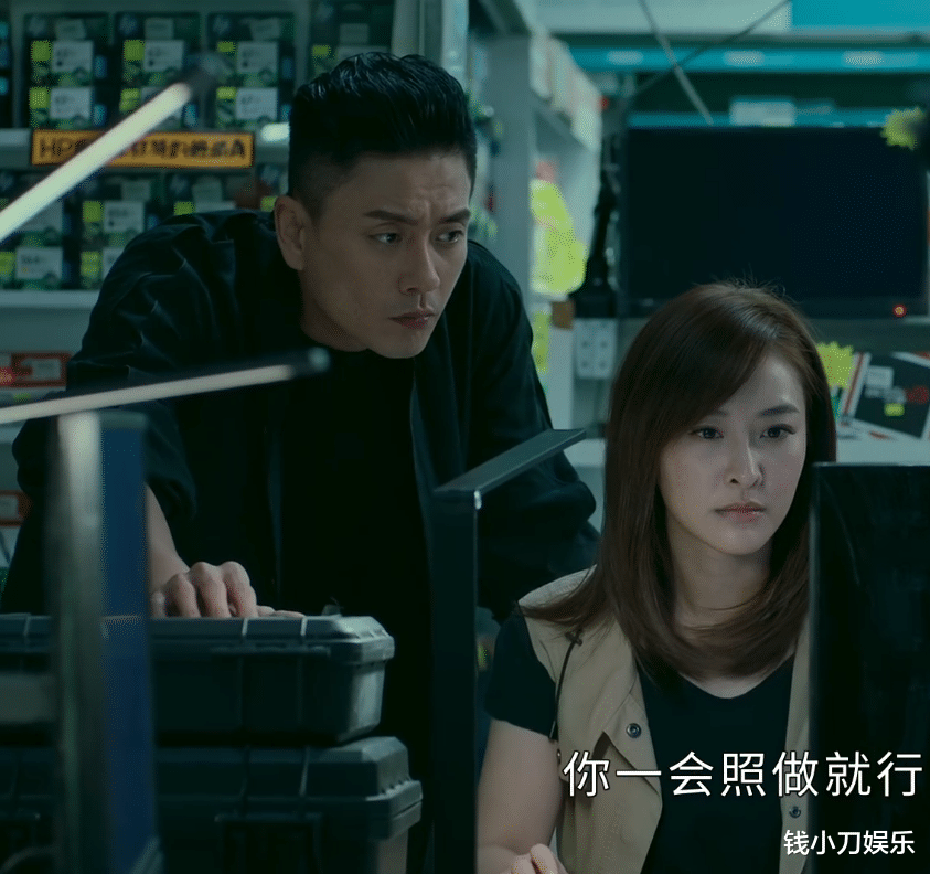 黄宗泽|《飞虎之壮志英雄》：黄宗泽很帅，但他和陈滢的感情线太多余