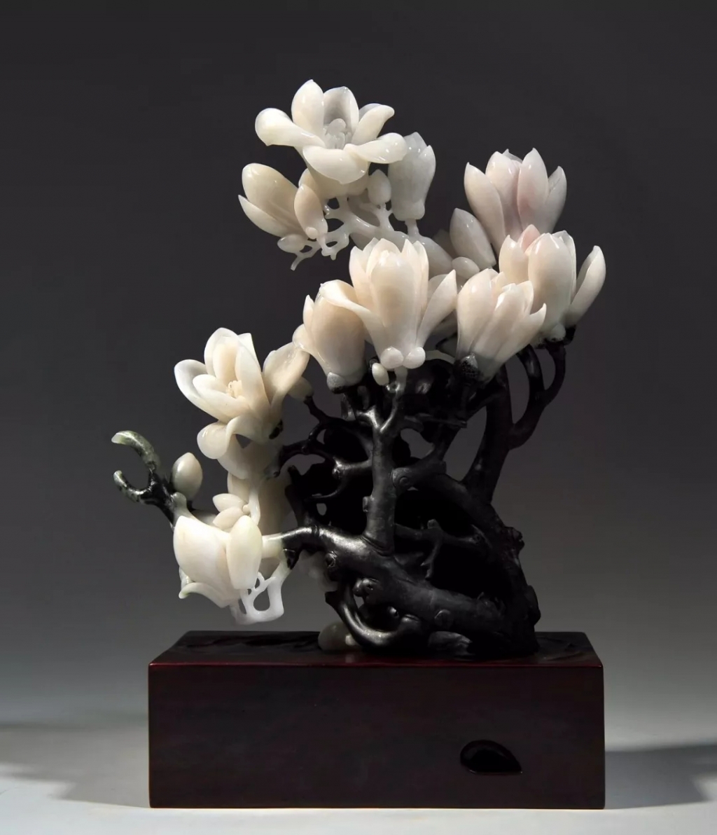 翡翠|这种玉石与翡翠相似，价格却相差几百倍