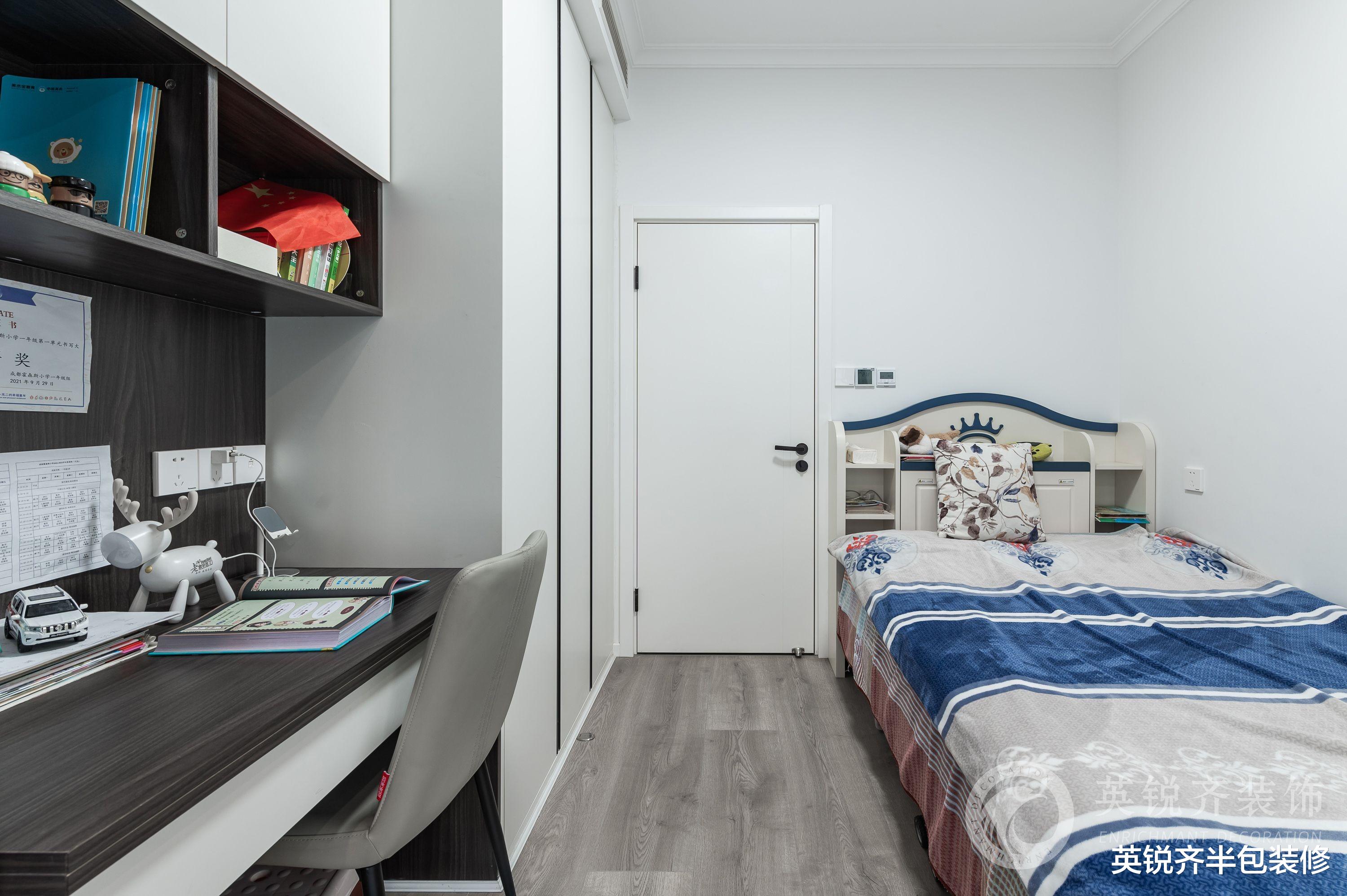 101㎡现代简约四室 | 整洁美观的设计更有利于家庭收纳