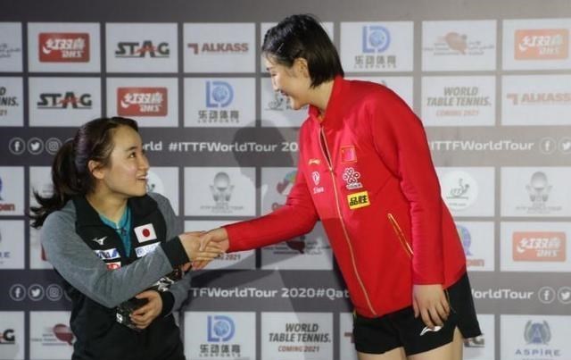 胡小小乖|打崩伊藤美诚？天才之争孙颖莎4－0完胜，女单提前一轮夺冠！