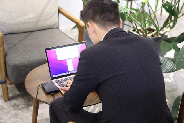 移动硬盘|安全便携-东芝小黑A3移动硬盘体验