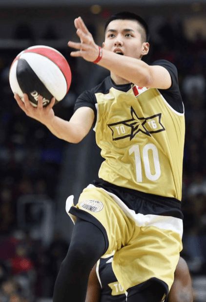 吴亦凡|“妈宝男”吴亦凡与母亲的畸形关系！真的害了苦他