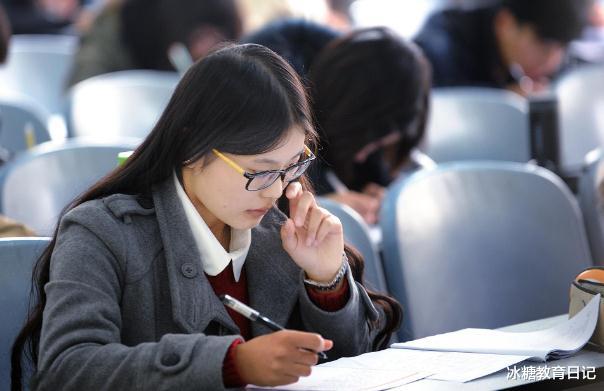 杭州|进私企和考公务员,大学毕业多年后差距明显,但愿你少走弯路