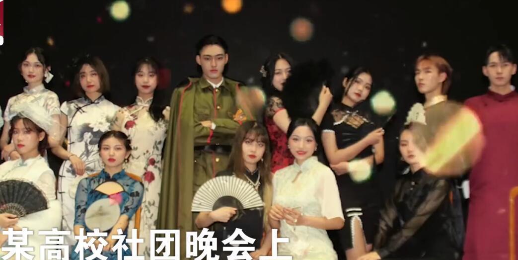 文风雨 惊艳！湖南一高校女生穿旗袍走秀美翻全场，现场气氛瞬间燃爆