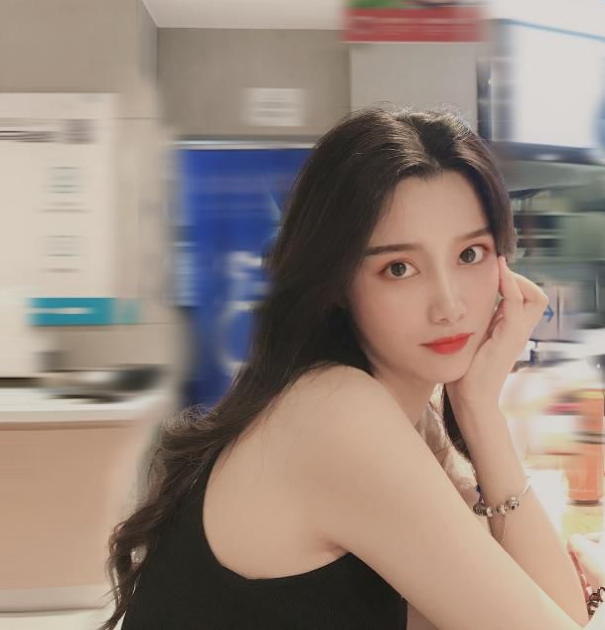 吴亦凡|吴亦凡：从“顶流”到被“刑拘”，他把一手好牌打得稀烂！