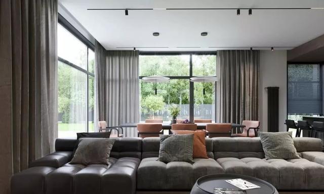 越来越多人不在客厅装电视了，现在流行这样装，时尚又大气