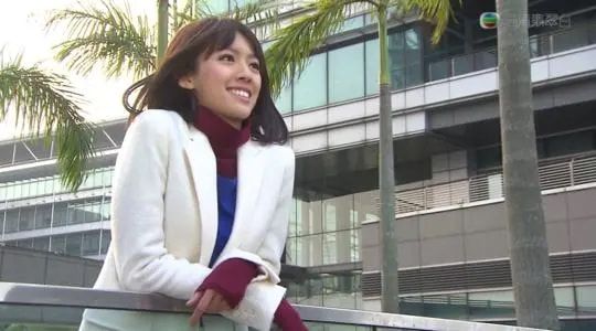 蔡思贝|她被誉为“TVB发电机”，曾被开价200万一晚，入行7年传15段绯闻