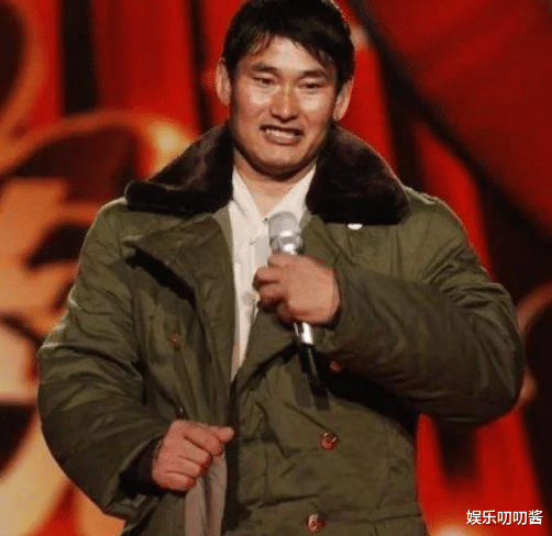 朱之文|曝52岁朱之文商演排到明年五一，出道10年长红不衰，傻人有傻福！