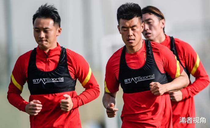 上海上港|重磅！上港做出英明决定，将在冬窗改变引援策略，32岁国脚遭重创