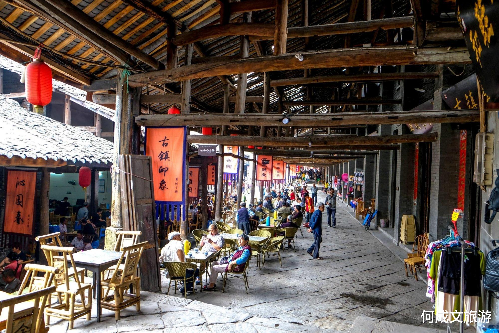 古镇 距乐山大约1小时的古镇，被称“我国最后一个古镇”，不收取门票