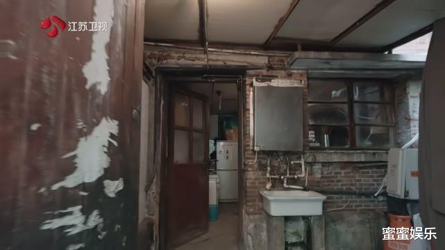 谢霆锋|阿大日赚3000元却独居破旧老房，凌晨3点做葱油饼，谢霆锋：匠心