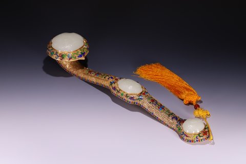 |和田玉鎏金花丝如意摆件