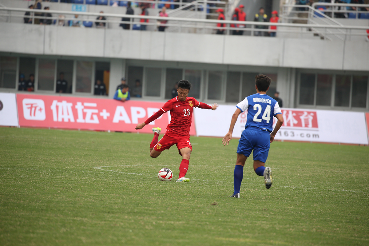 菲律宾队|世预赛；中国vs菲律宾，凌晨一时，中国球迷有多少人熬夜观看