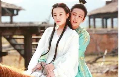 黄围猎人|王语嫣扮演者：李若彤，刘亦菲，张檬，文咏珊，谁经典