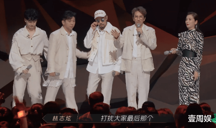 林志炫|《披荆斩棘》55岁林志炫痛哭落泪，从艺30年，第一次摔下舞台！