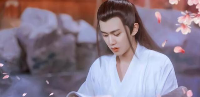 任嘉伦|没等到《与君初相识》，任嘉伦又迎来好消息，与当红女星演爱情剧