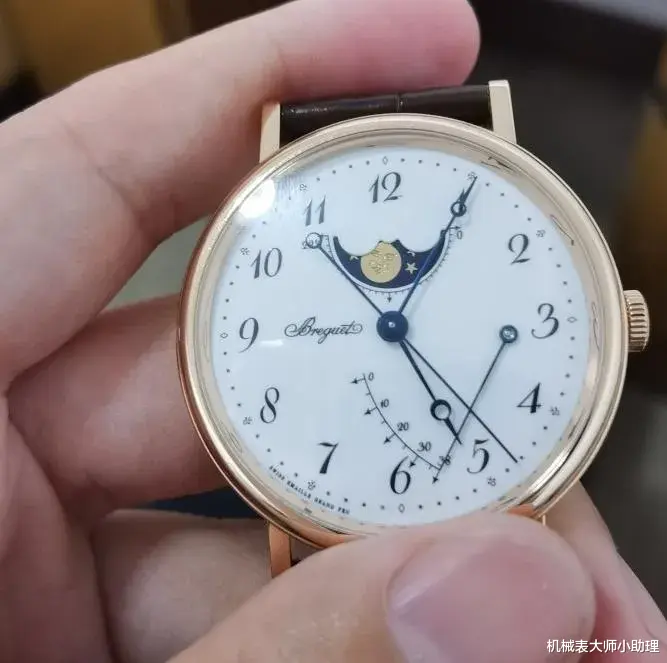 机械表大师小助理 机械表大师：价格高就代表档次高吗？如何判断手表档次的高低？