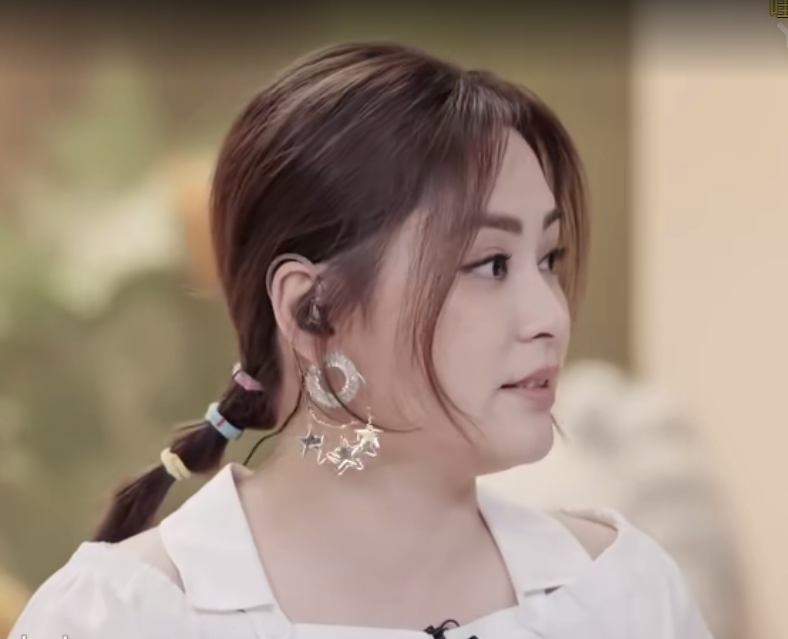 阿娇|40岁阿娇发福撞脸李湘?虎背熊腰脖子看不见,曾因冻卵增重18斤