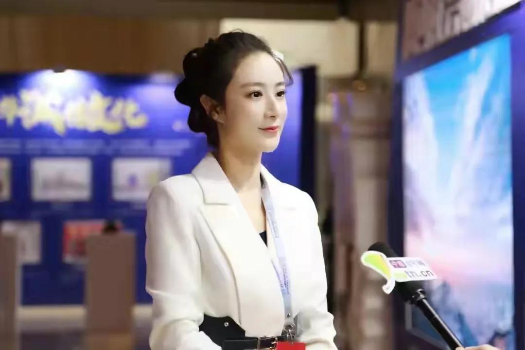 薇娅|百亿身价网红薇娅开晚会，天王天后来了，金牌主持也来了，太狠了