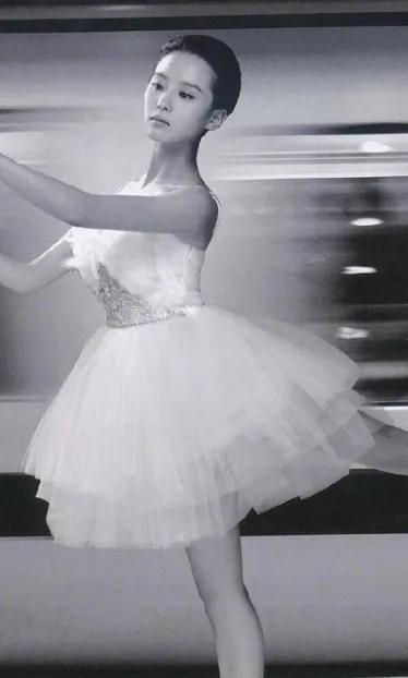 刘诗诗|刘诗诗的粉红史，从傻白甜到十亿阔太，3段情史太精彩