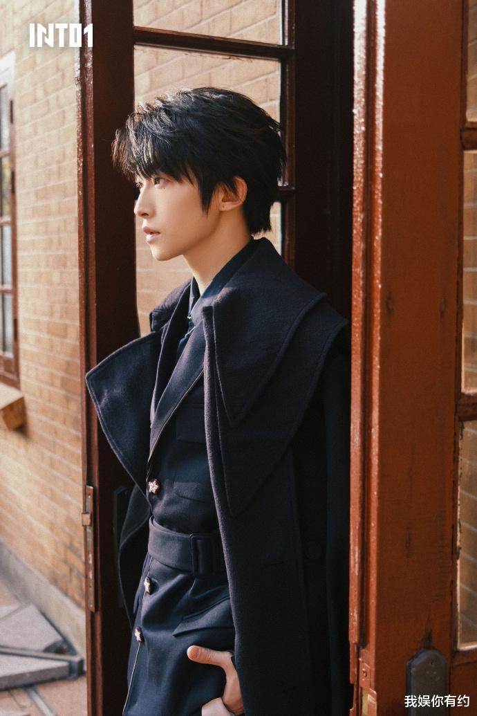 |INTO1组合再出事端，刘宇新歌part少，成员唱功舞台都备受争议？