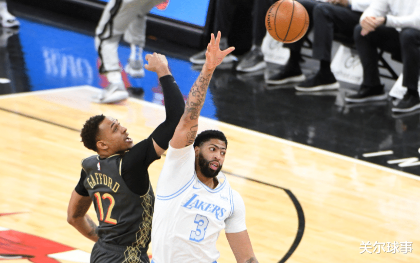 湖人隊|濃眉哥豪取37分，湖人宰牛重回西部榜首，詹姆斯三節打卡收兩雙