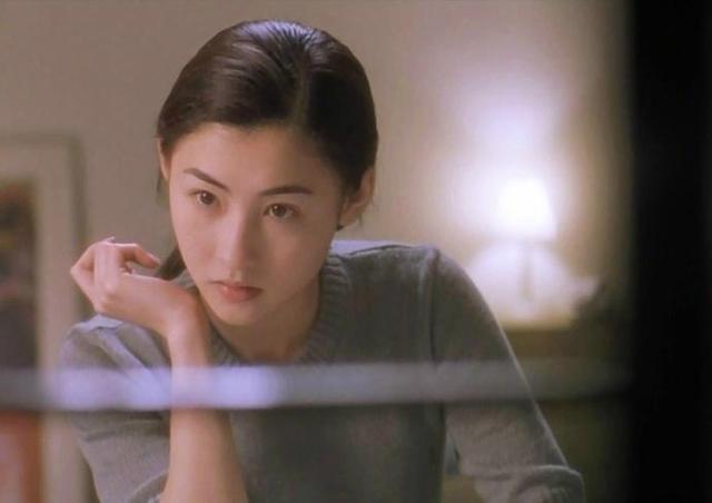 张柏芝|张柏芝的遮羞布被扯下，看谢霆锋如何说，难怪三胎只有孩子没父亲