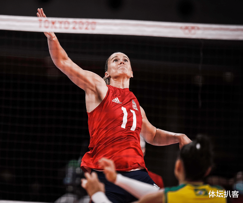 美国队|3-0！美国女排创历史，首夺奥运金牌，击败卫冕冠军+世锦赛冠亚军