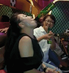 魔王樊|房顶上面看到“干尸”，研究许久，仍不知是何生物？