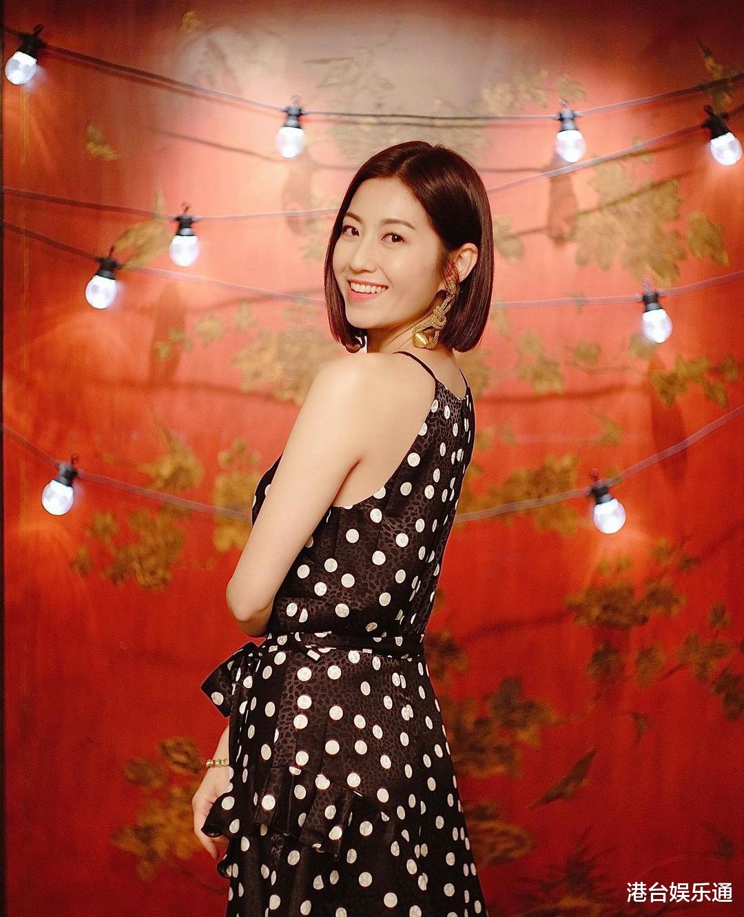 女心理师|终极破冰？王浩信点赞撑老婆拿最佳女配，获陈自瑶热烈回应