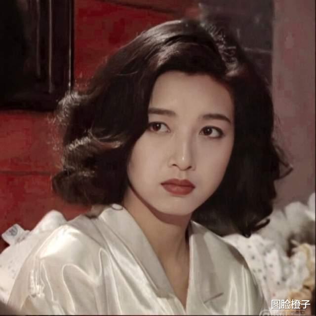 穿衣搭配|长相“着急”的6位女星，有人20岁像40岁，有人一出道就显老