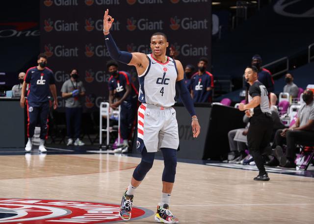 威斯布鲁克|关键先生！韦少关键时刻多项数据联盟第一，霸气回应：我还不知道呢