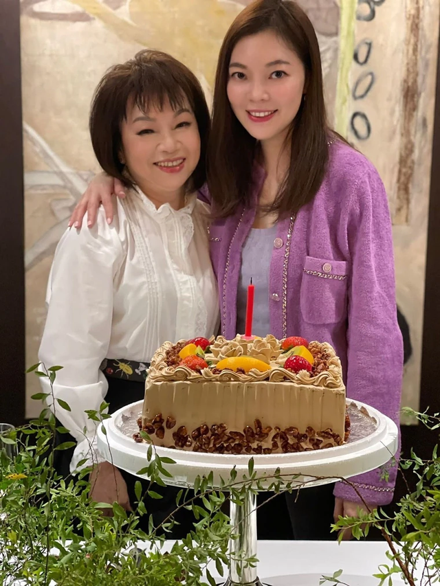 一见倾心|富士康老板娘豪庆生，皮肤白皙似少女，与71岁郭台铭曾打算拼四胎