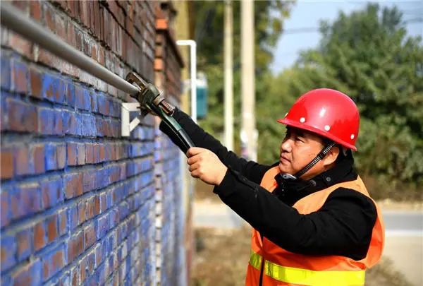 时尚装修设计大全 为什么农村如今普及了天然气，很多家庭却不爱用？听完才知真正原因