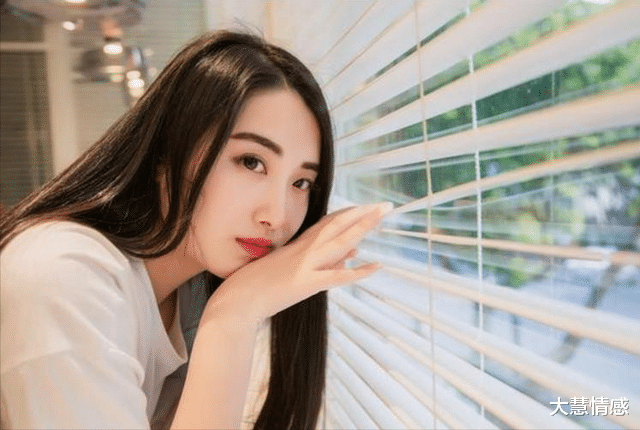 大慧情感|让男人怕失去你的好方式：给他危机感