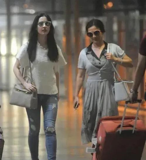 清浅微笑的我|人无完人，刘亦菲的身材有两个短板