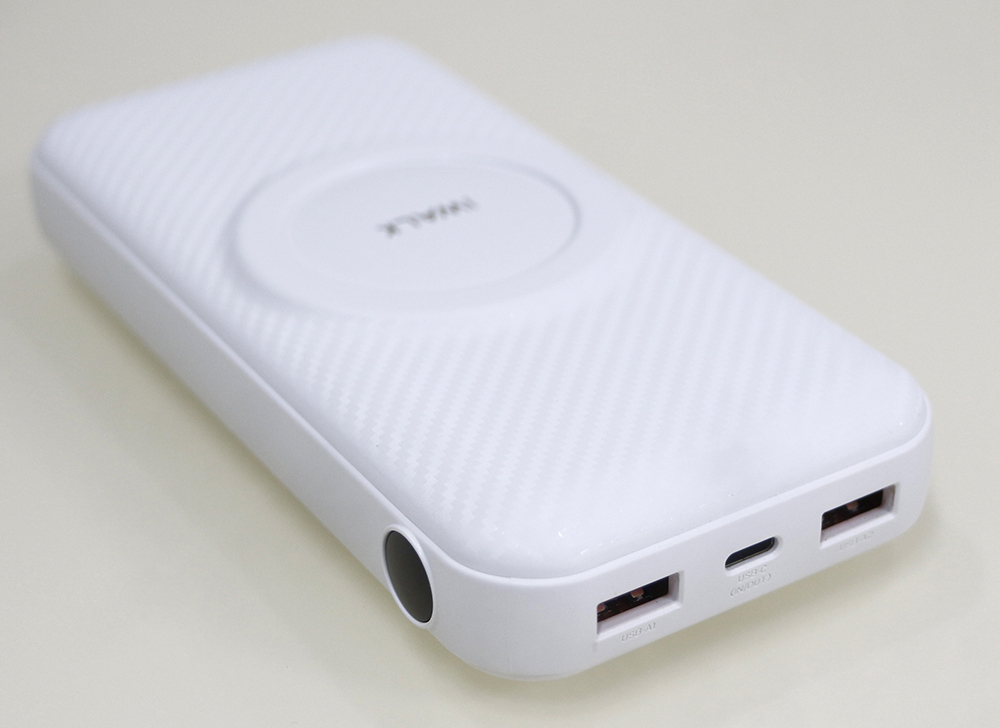 |“啪嗒”一聲就充電，iWALK魔咔嗒寶移動電源 體驗報告