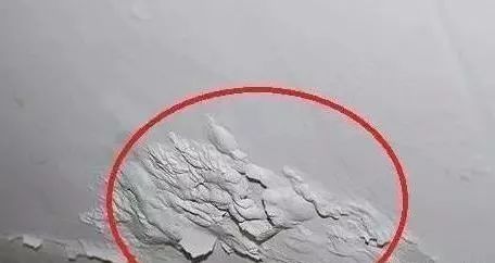 |墙面起皮发霉不用再找装修工,老师傅教你一招,连女人都能修补好