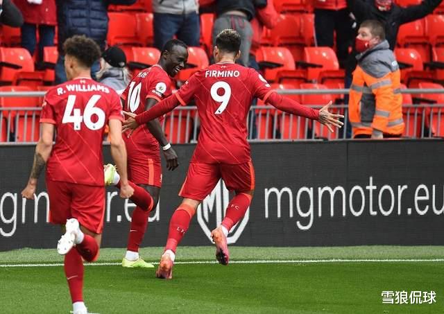 英超|8胜2平！英超卫冕冠军狂捞26分扼住命运咽喉 逆境让他们更强大