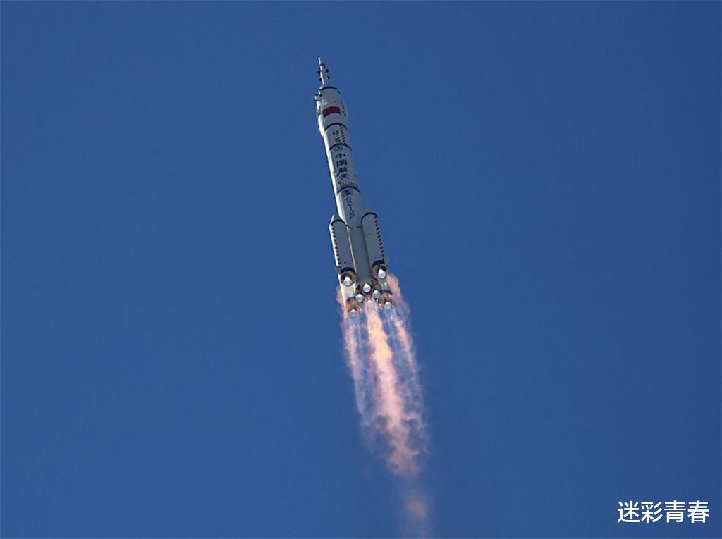 珊瑚 神舟13号飞船发射在即，太空执行任务半年，女宇航员行踪惹关注