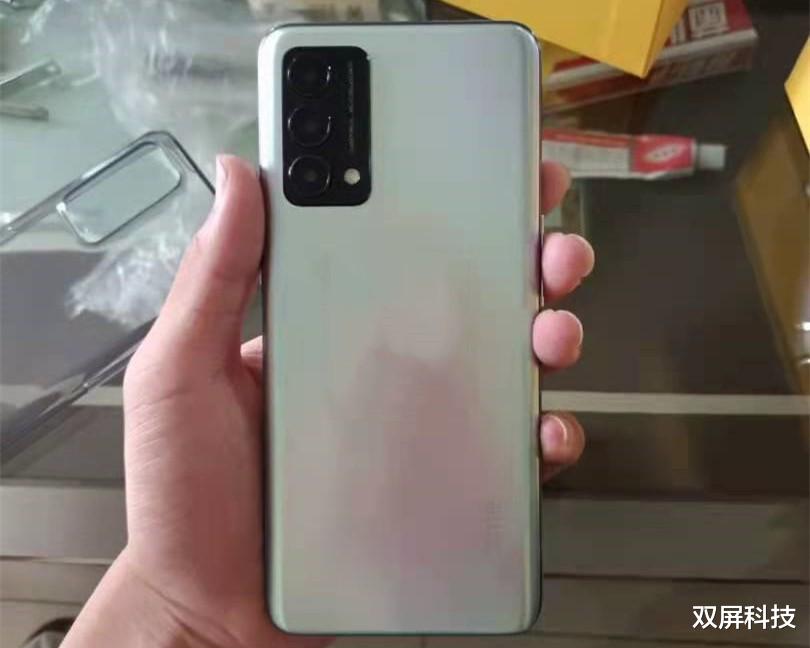 高德地圖|120Hz屏+13GB+50W閃充，跌至1299元，5G手機售價更感人